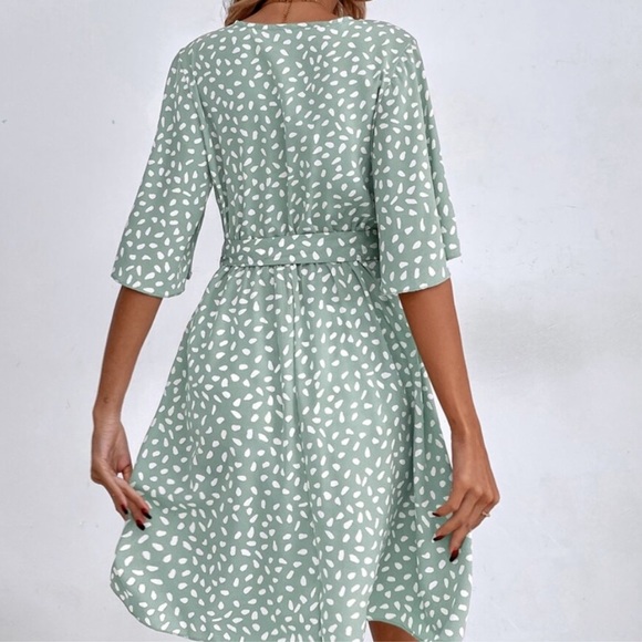 Boho dot print flounce  sleeve belted dress - Picture 4 of 11